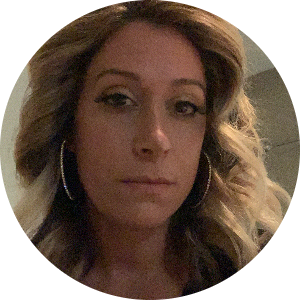 Norina  Da Silva  available notary in Green Bay , WI - 54313