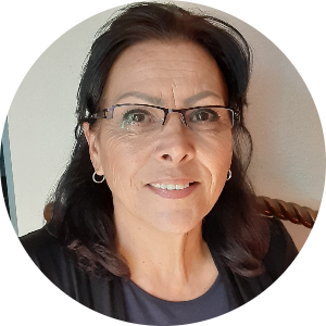 Melissa Dominguez available notary in Oxnard , CA - 93033