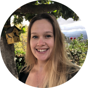 Angela Washam available notary in El Cajon, CA - 92021