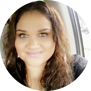 Julia Lopez available notary in Rosharon, TX - 77583