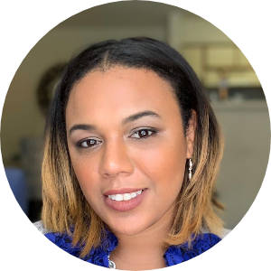 Emely De Leon available notary in Winter Park, FL - 32792