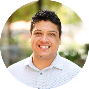 Hugo Pinales available notary in Carlsbad, CA - 92013
