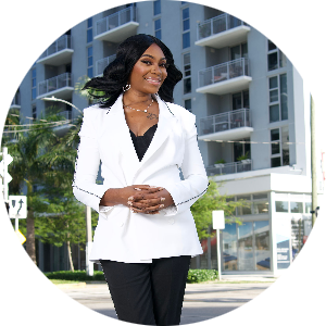 Tereia Royal available notary in Miami, FL - 33179