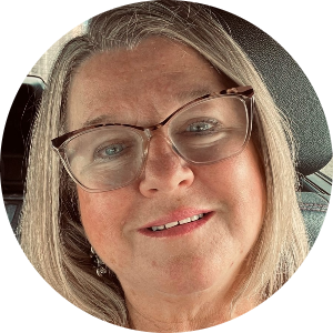 Lisa Burris available notary in Marion, TX - 78124