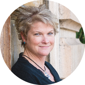 Lisa DeFaria available notary in San Diego, CA - 92120