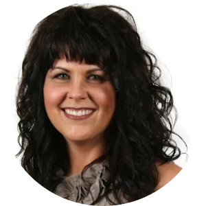 Traci Hanzalik available notary in Grover Beach, CA - 93433