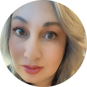 Jenn Navarro available notary in Chino, CA - 91710