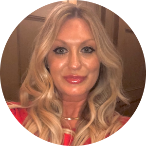 Amye Tucker available notary in Jonesboro, AR - 72404