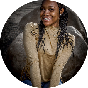 khiara armstrong available notary in Sacramento, CA - 95822