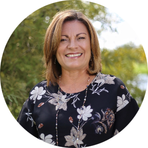 Roxanna Isabelle Cabrera available notary in Orlando, FL - 32828