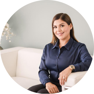 Joanna Lopez available notary in Redwood City , CA - 94065