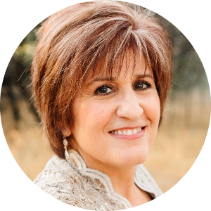 Lisa Lamoreaux available notary in Mesa, AZ - 85207