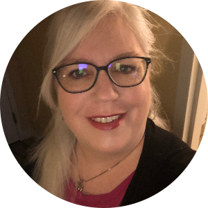 Lorina Larson available notary in Raytown, MO - 64133