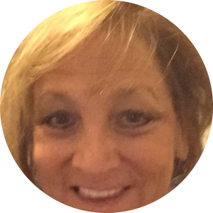 Denise  Jacobs available notary in Green Valley , AZ - 85622