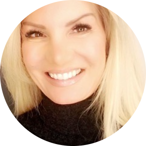 Brook Bennett available notary in SAN DIEGO, CA - 92130