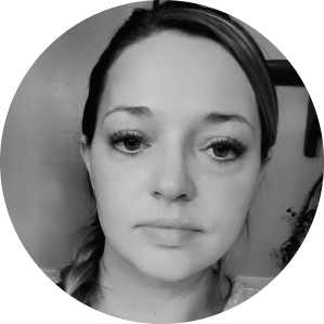 Kaleigh Crisman available notary in Morristown, IN - 46161