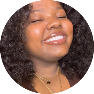 Auzhane Jackson available notary in Rialto, CA - 92376