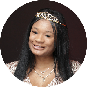 Kaylene Riggins available notary in Novi, MI - 48377