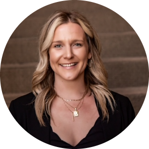 Lora Eurich available notary in Fresno, CA - 93704