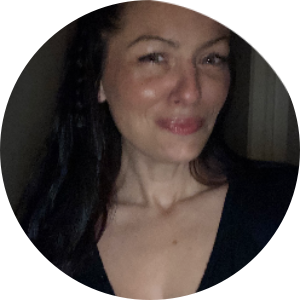 Stephanie  McDonald-Schneider  available notary in Port Angeles , WA - 98362