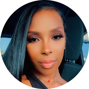 Amari Burke available notary in Lakewood, CA - 90713