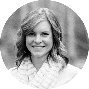 Jodie  Utter available notary in Bend, OR - 97702