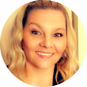 Shelly Deusenberry  available notary in Sparks, NV - 89431