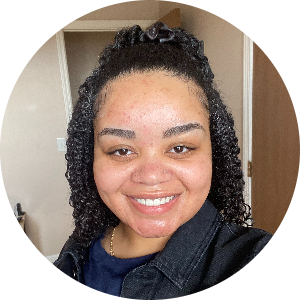 Angel Pavka available notary in Omaha, NE - 68134