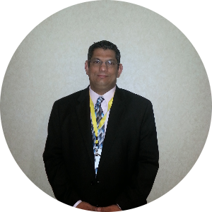 Demetrius Avery available notary in Green Bay, WI - 54304