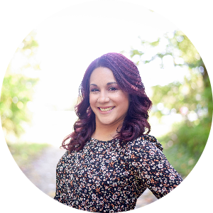 Vanessa Araque available notary in Oswego, IL - 60543