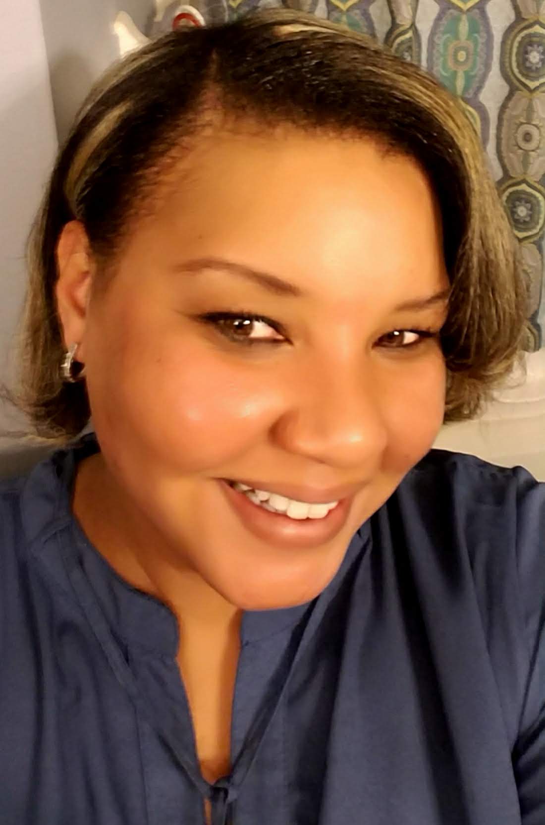 Amanda  Griswold available notary in Jacksonville, FL - 32220