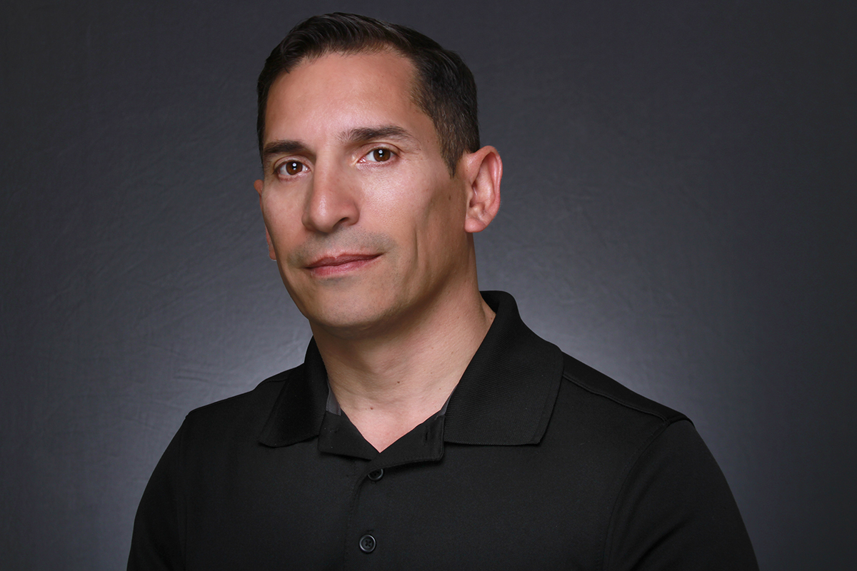 Michael  Medina available notary in Cherry Hill, NJ - 08034