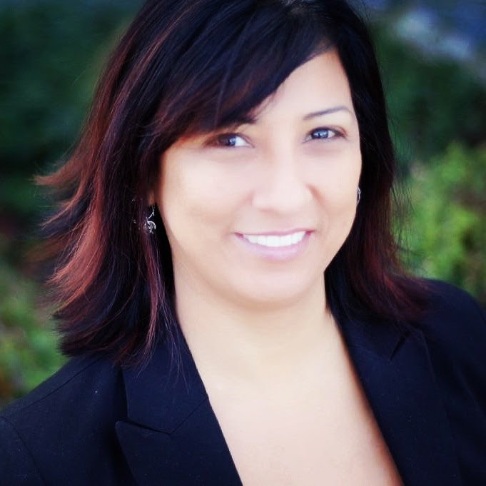 LORENZA VASQUEZ-FEUSI available notary in SACRAMENTO, CA - 95829