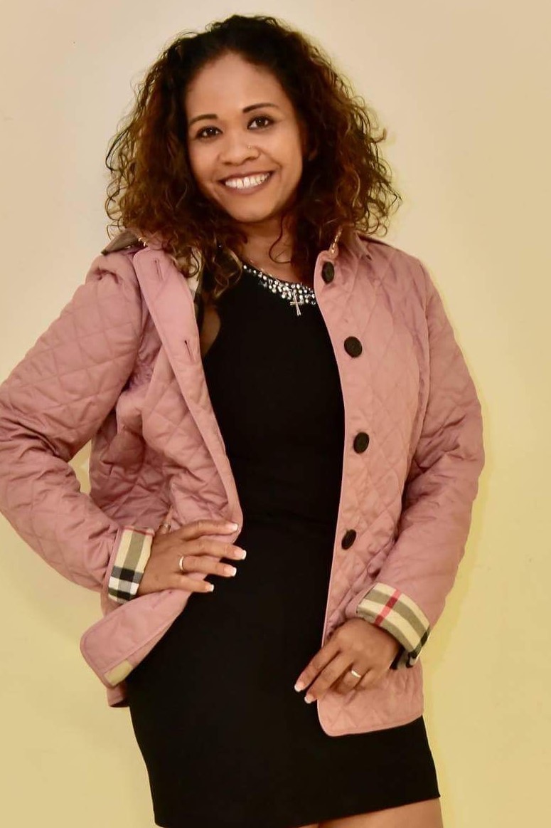 Sandy  boykins available notary in east hartford, CT - 06118