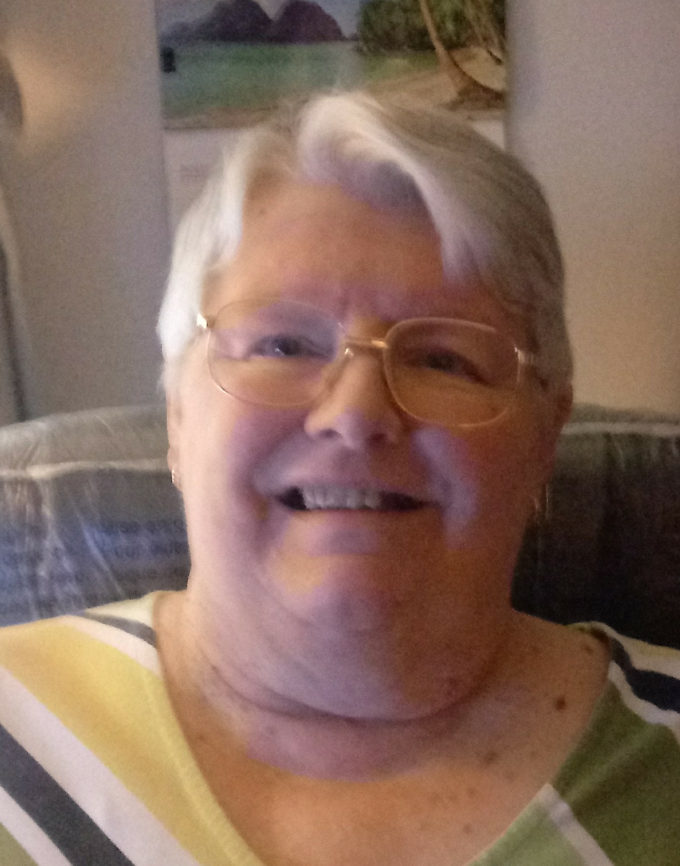 Hope Carr    available notary in Leland, NC - 28451
