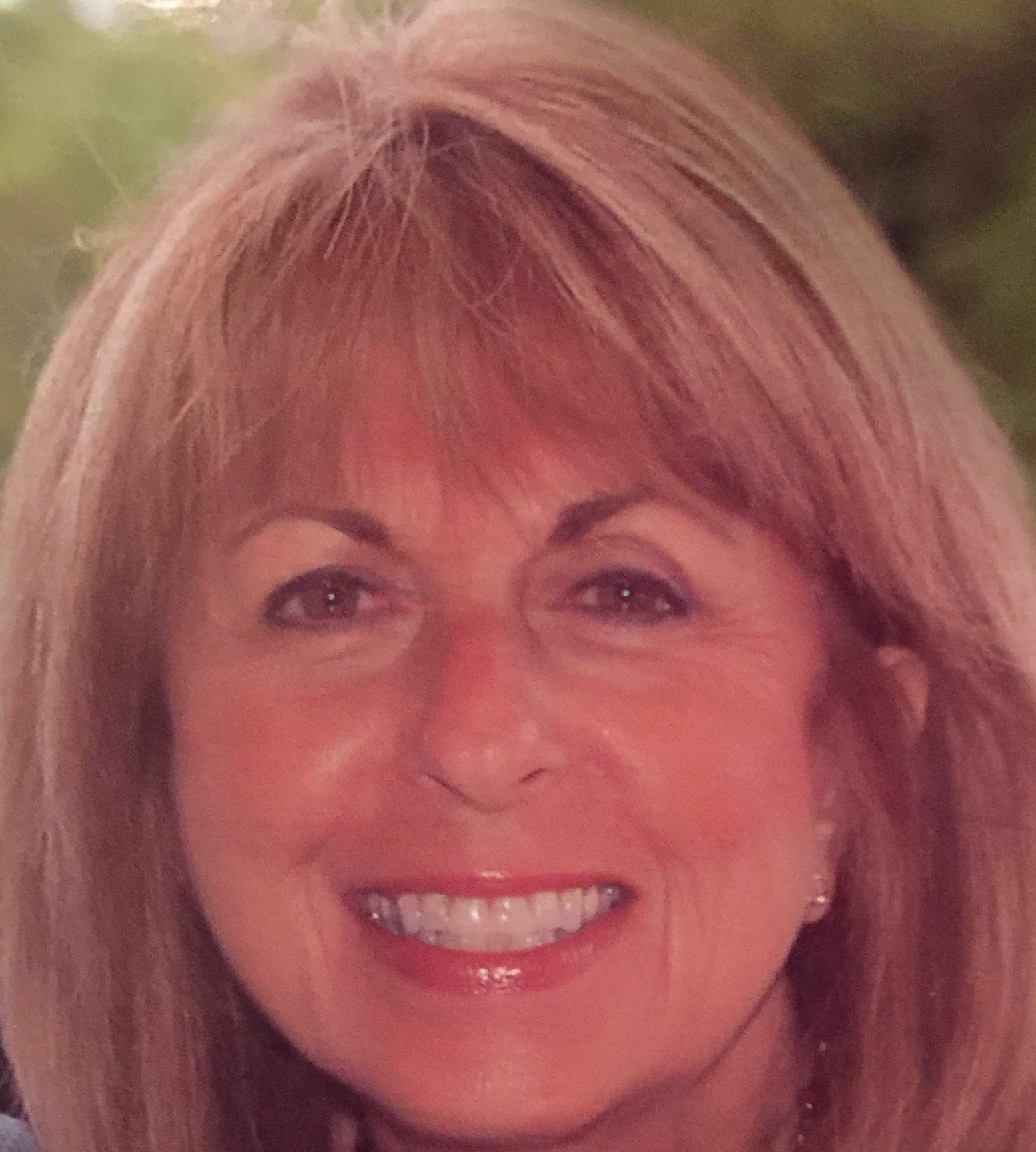 Terri  Golden available notary in Boynton Beach, FL - 33472